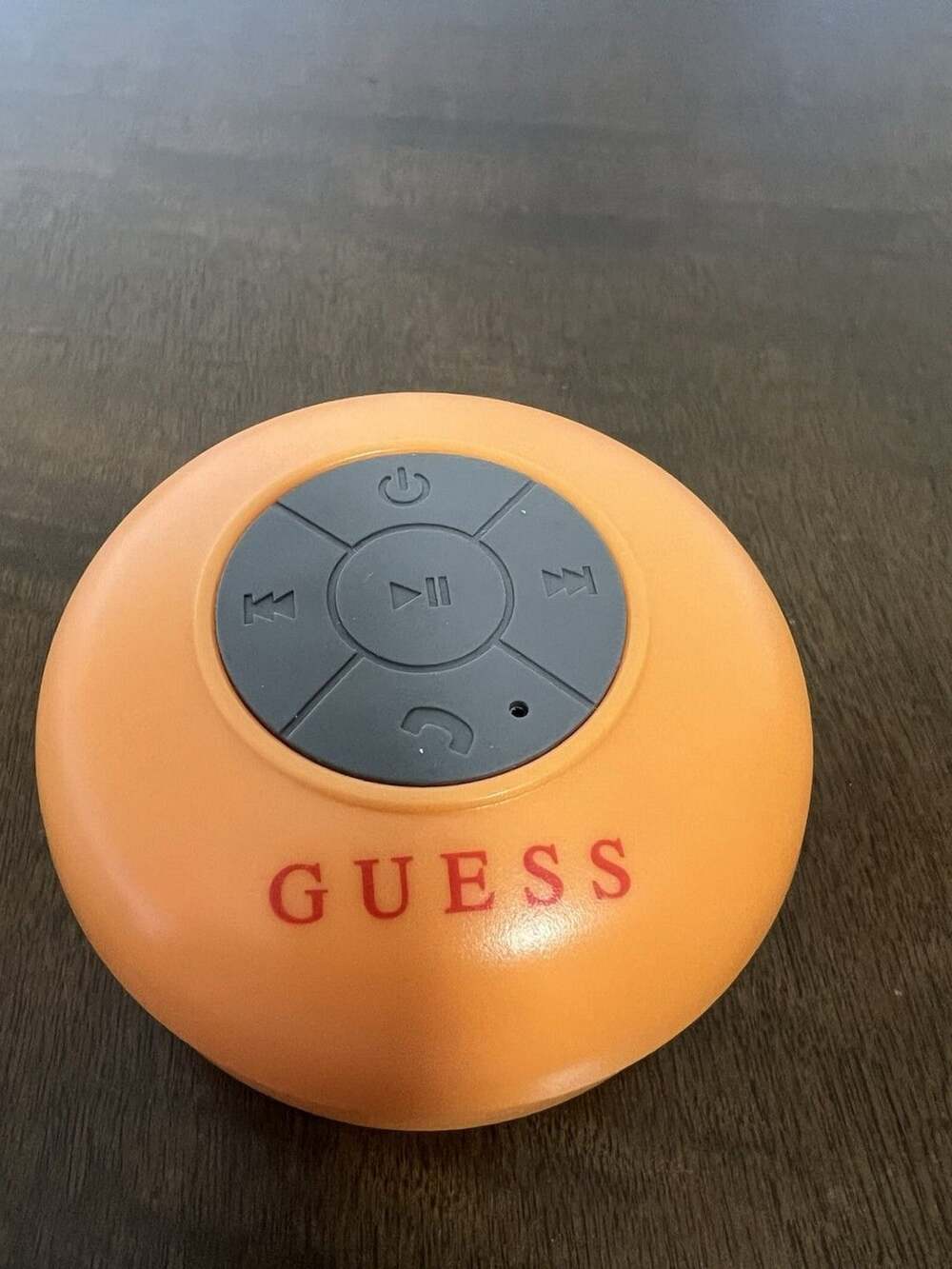GUESS Model GUESS Portable Speaker Round Wired Mini Speaker - Orange/Gray/Red